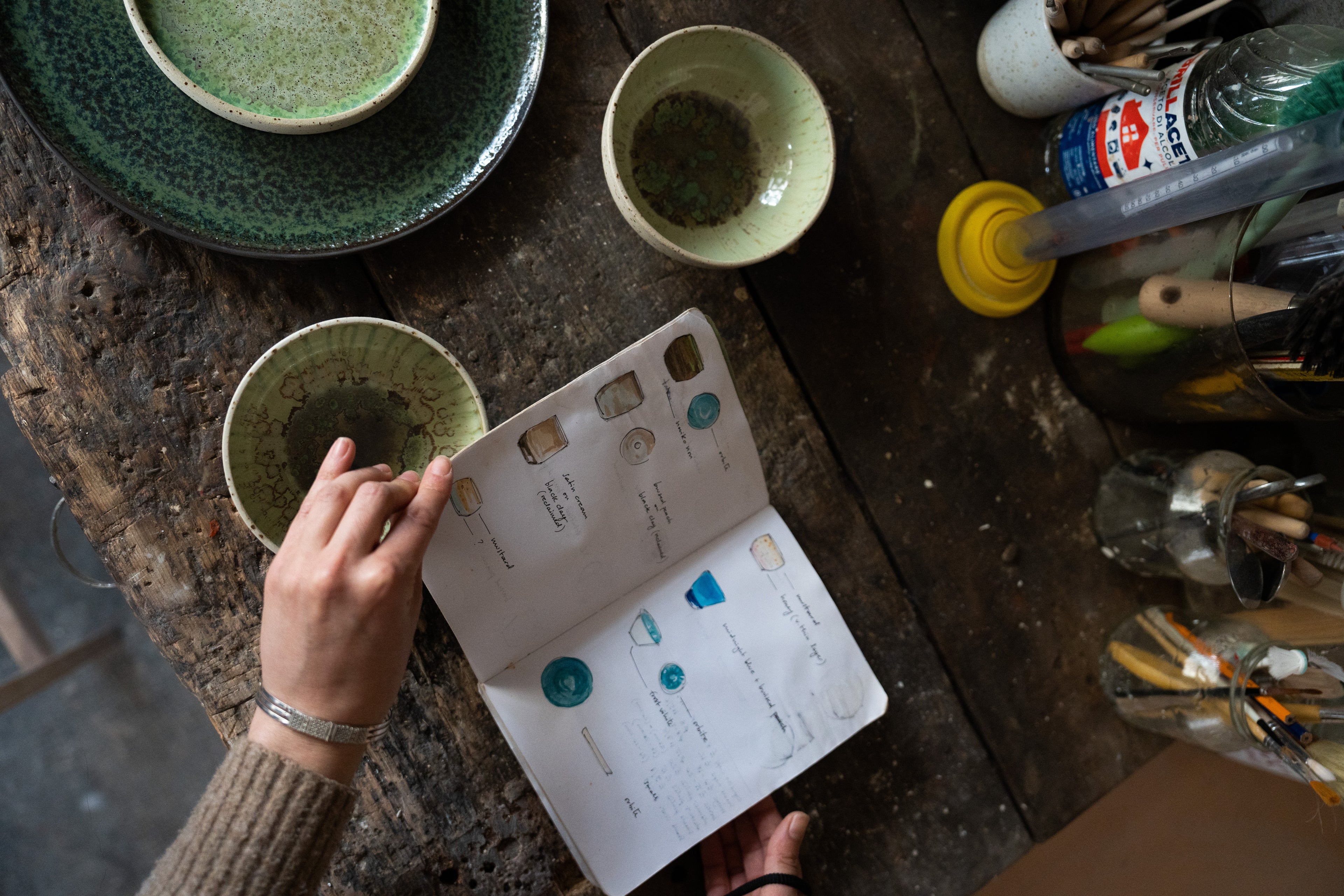 Load video: Valentina Stocco, ceramista slow di Venezia || Mini documentario biografico.